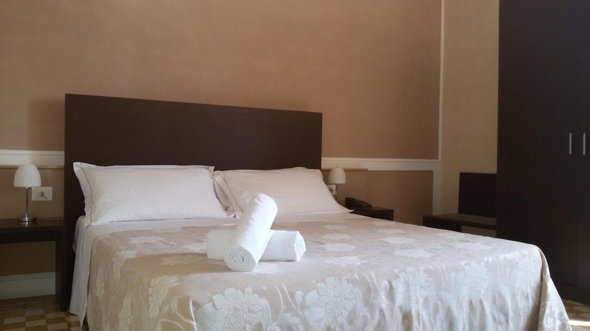 Relais Del Borgo Hotel & Spa 4 Stelle Staffolo Værelse billede