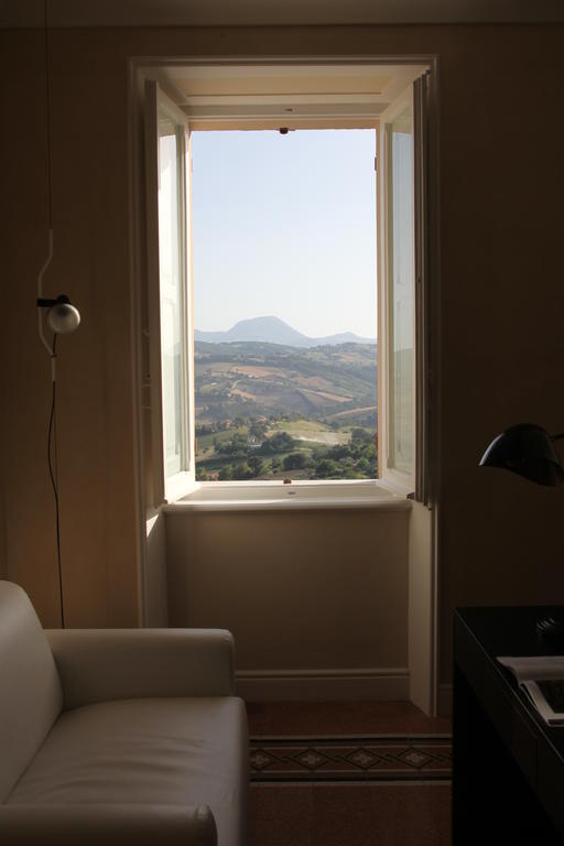 Relais Del Borgo Hotel & Spa 4 Stelle Staffolo Værelse billede