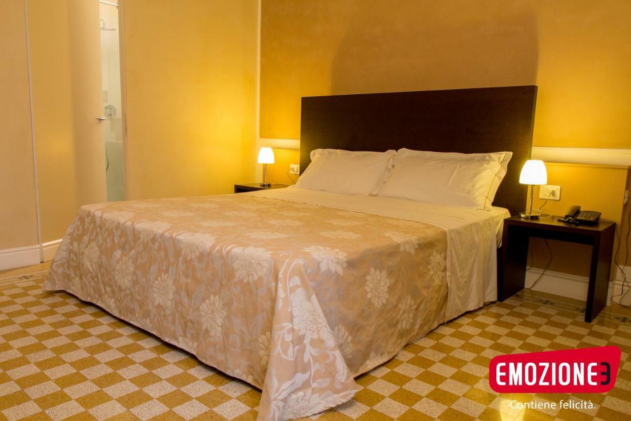 Relais Del Borgo Hotel & Spa 4 Stelle Staffolo Eksteriør billede